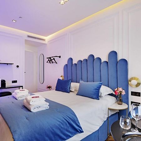 Private Suite With Jacuzzi - 2P - Rivoli París Exterior foto