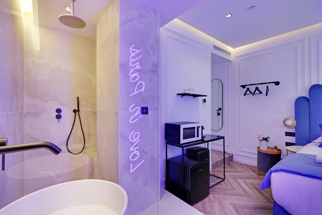 Private Suite With Jacuzzi - 2P - Rivoli París Exterior foto
